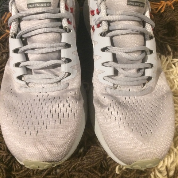 Nike Shoes - Picture 4 of 8